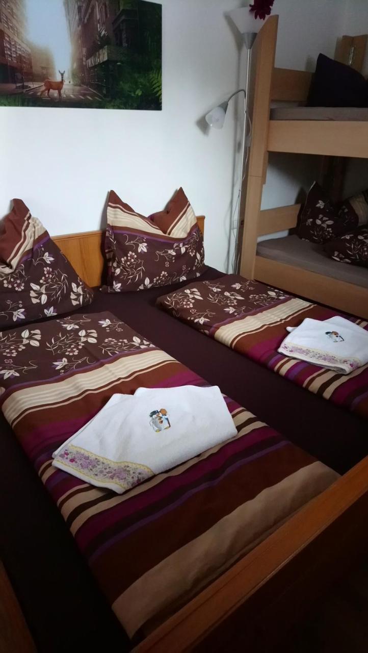 Ferienwohnung Haus Wastl Russbach am Pass Gschütt Exterior foto