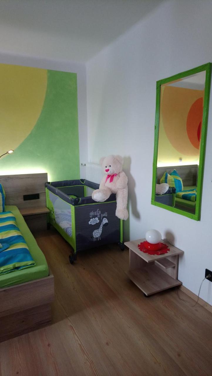 Ferienwohnung Haus Wastl Russbach am Pass Gschütt Exterior foto